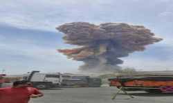 انفجار مجهول المصدر يهز ميناء الشهيد رجائي جنوب إيران